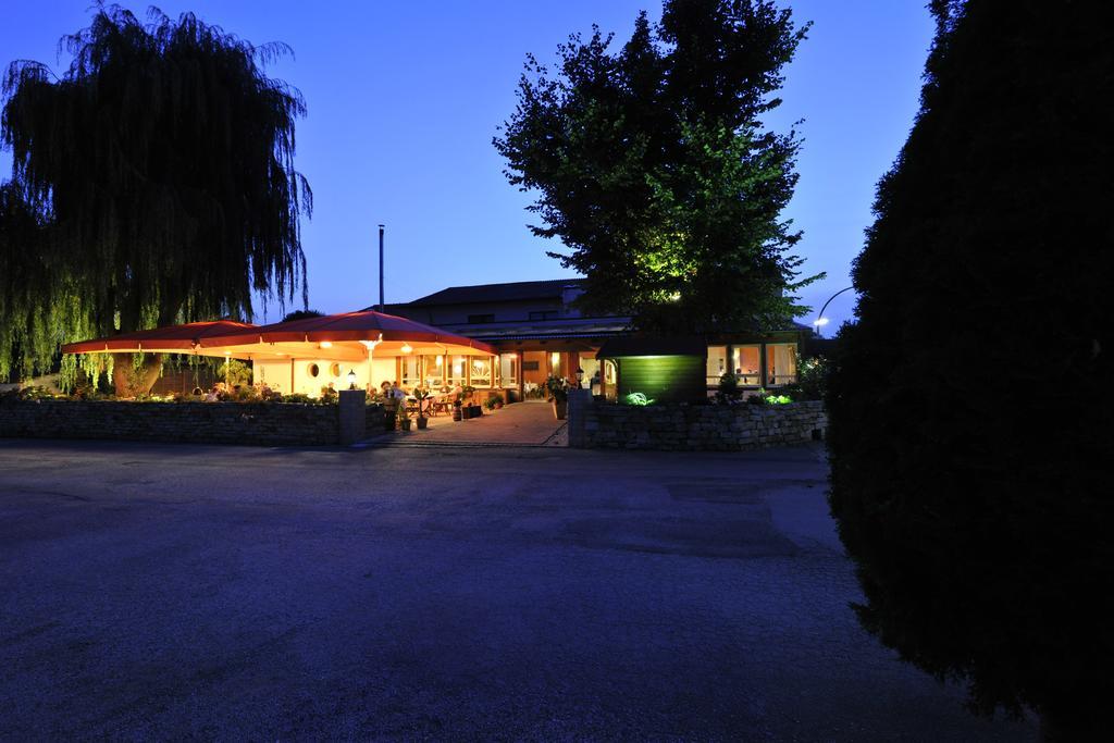 Espelkamp-Mittwald Hotel Dreimaedelhaus מראה חיצוני תמונה