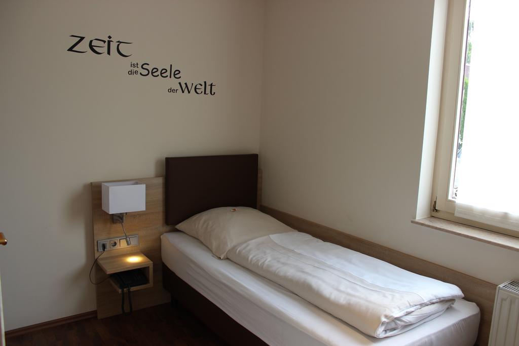 Espelkamp-Mittwald Hotel Dreimaedelhaus מראה חיצוני תמונה