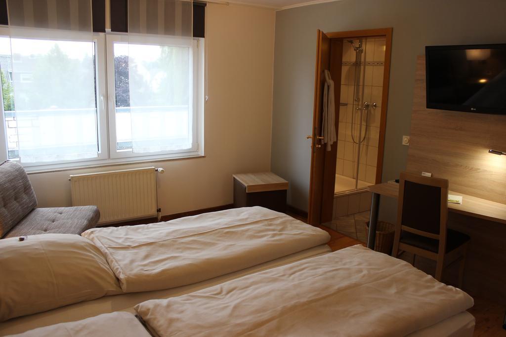 Espelkamp-Mittwald Hotel Dreimaedelhaus מראה חיצוני תמונה