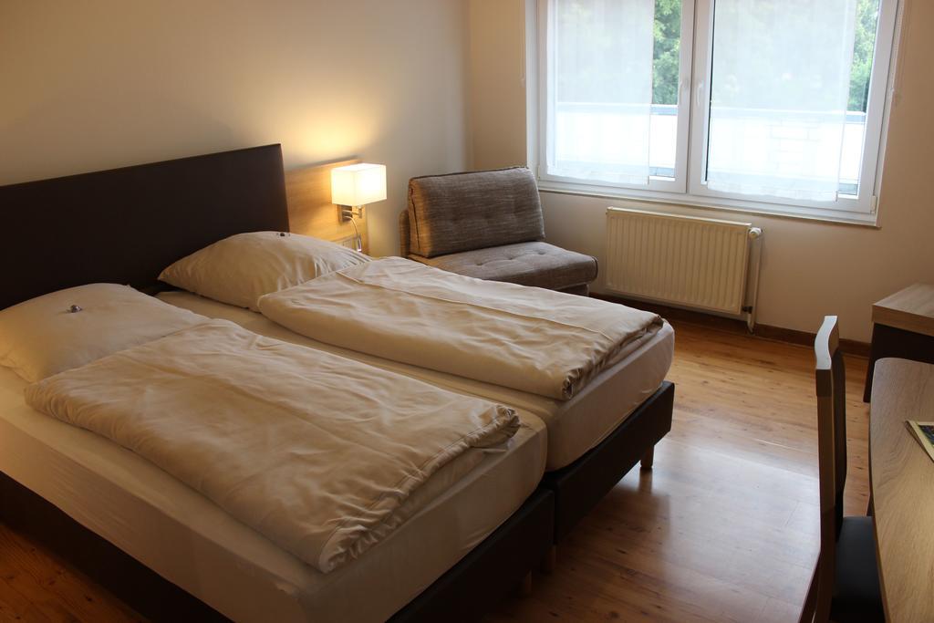 Espelkamp-Mittwald Hotel Dreimaedelhaus מראה חיצוני תמונה