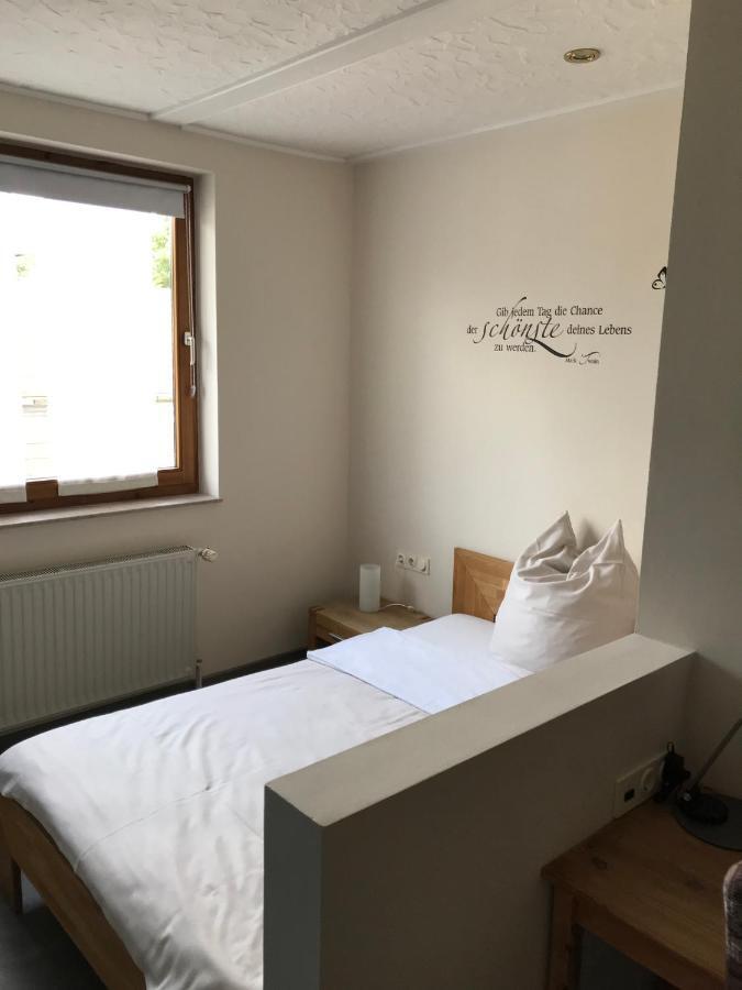 Espelkamp-Mittwald Hotel Dreimaedelhaus מראה חיצוני תמונה