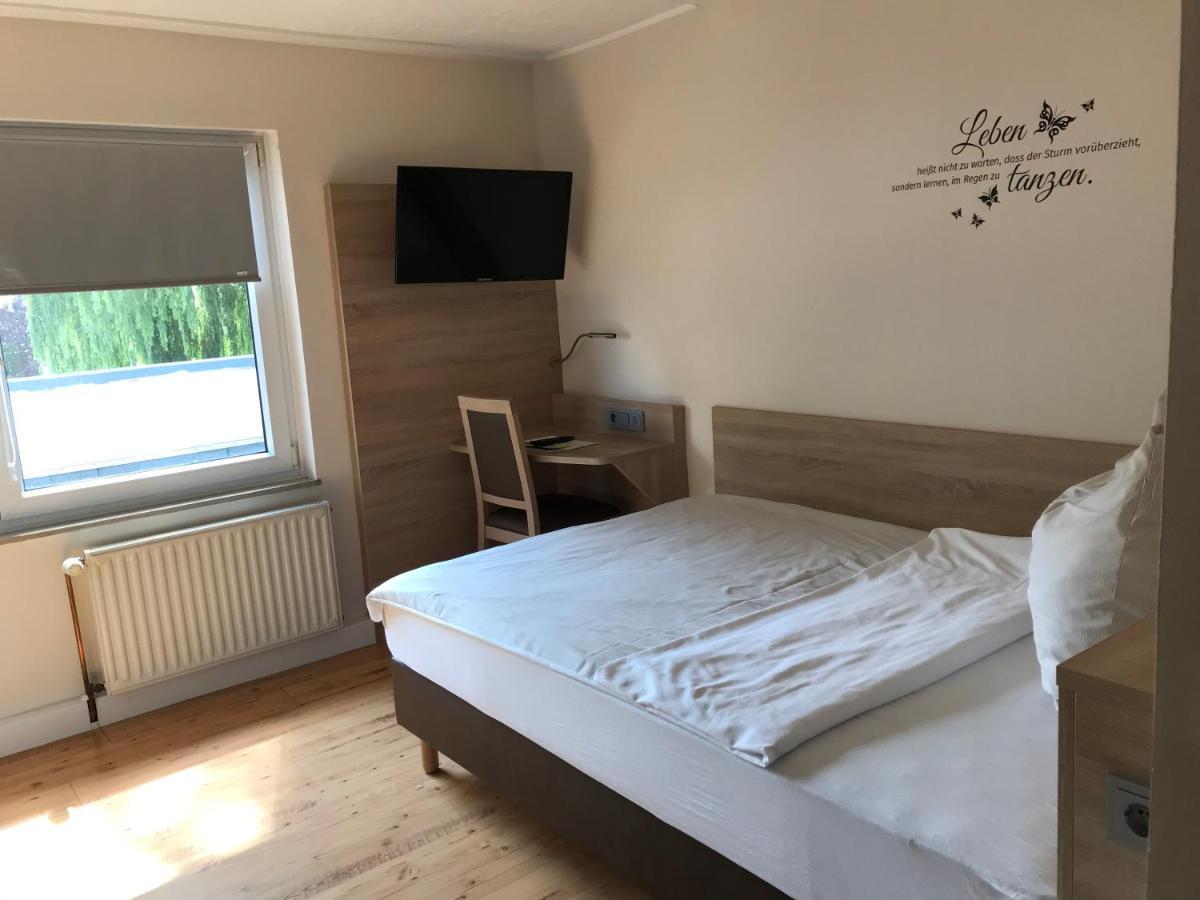 Espelkamp-Mittwald Hotel Dreimaedelhaus מראה חיצוני תמונה